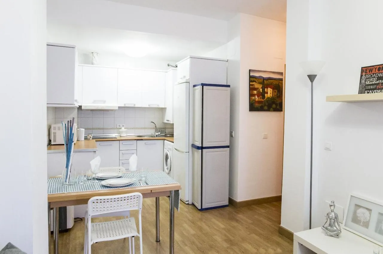 Sea & Wave Nuno Apartment Malaga