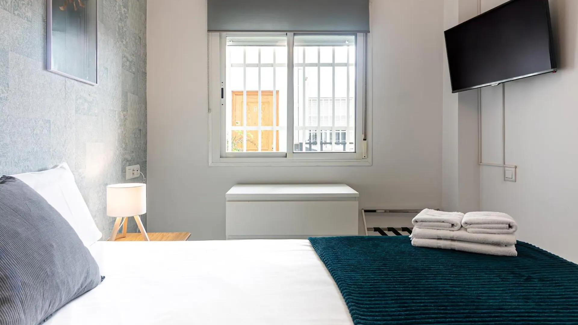 Sea & Wave Nuno Apartment Malaga 0*,  Spain