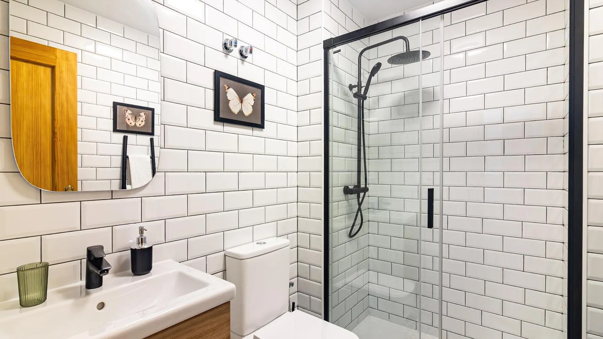 Sea & Wave Nuno Apartment Μάλαγα